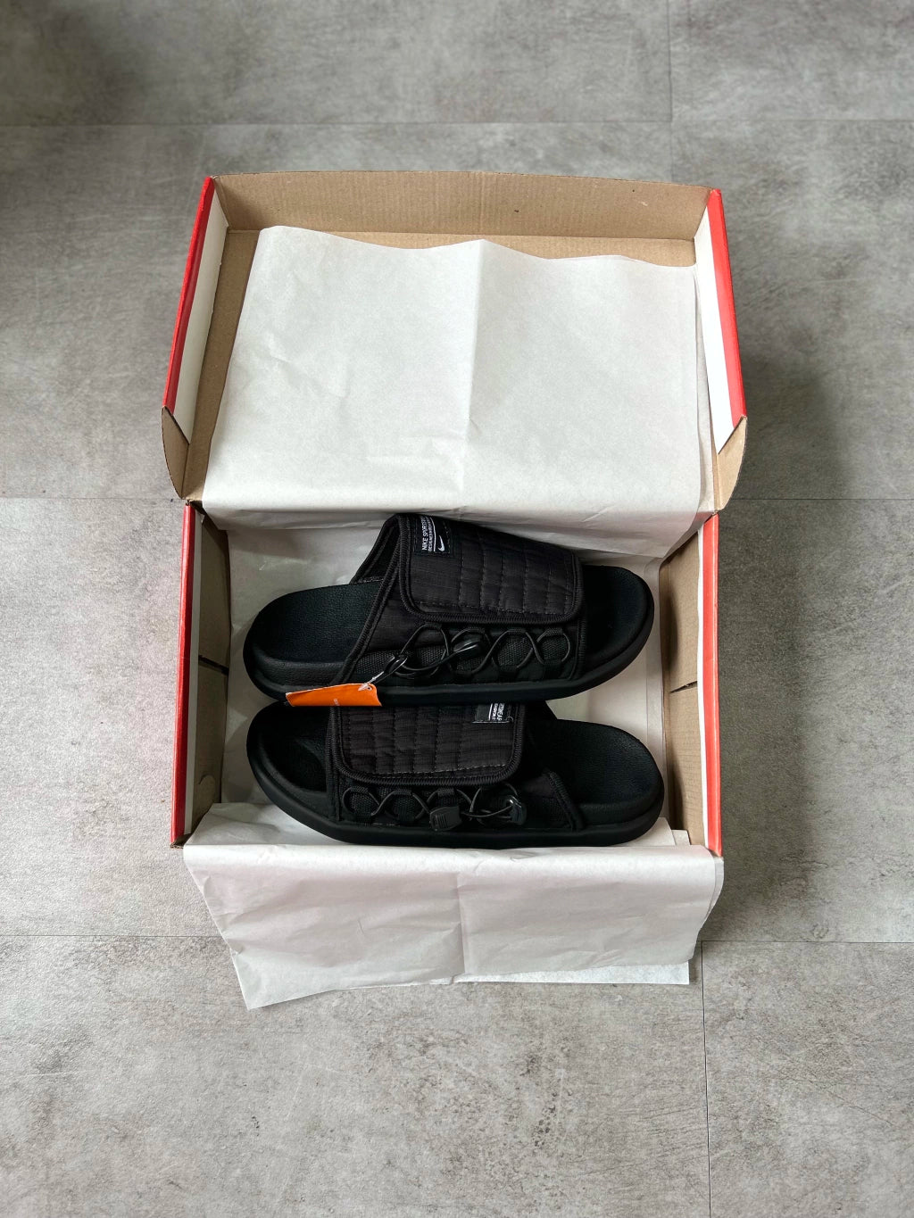 CHINELO NIKE ASUNA PRETO