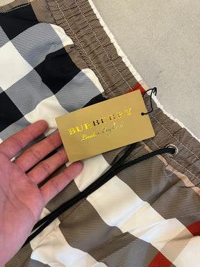 BERMUDA BURBERRY