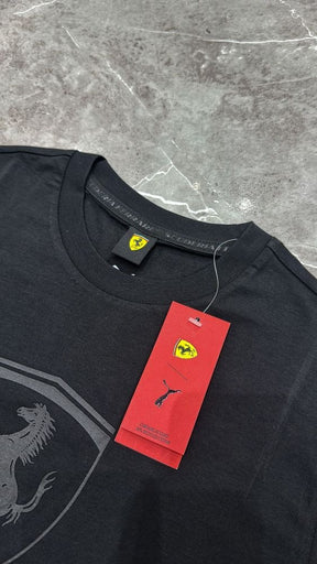 Camiseta Pumax Ferrari Color Block Com simbolo no peito preta