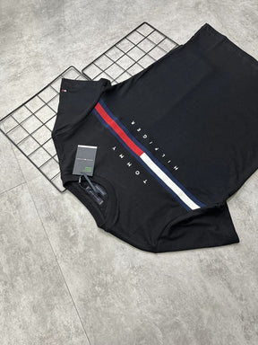 Camiseta Tommy Hilfiger Preta