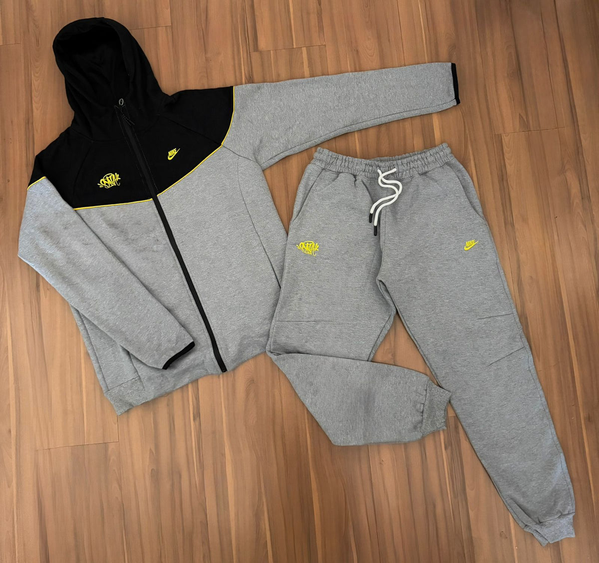 Conjunto Syna World-Nike Cinza Black