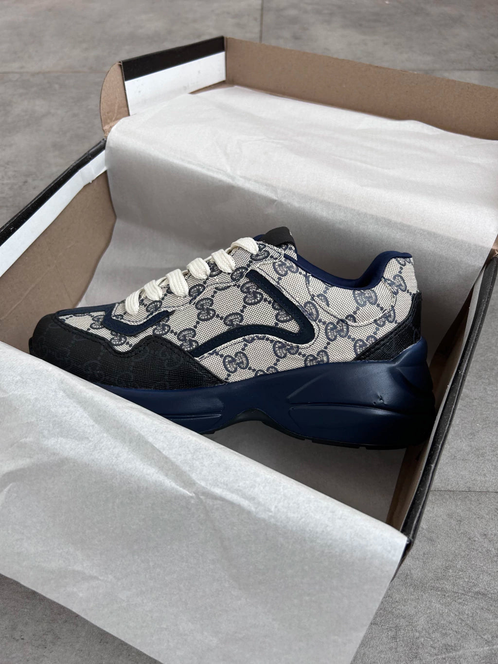 TENIS GUCCI RHYTON AZUL