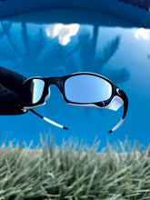 Juliet Carbon - Silver Liquid