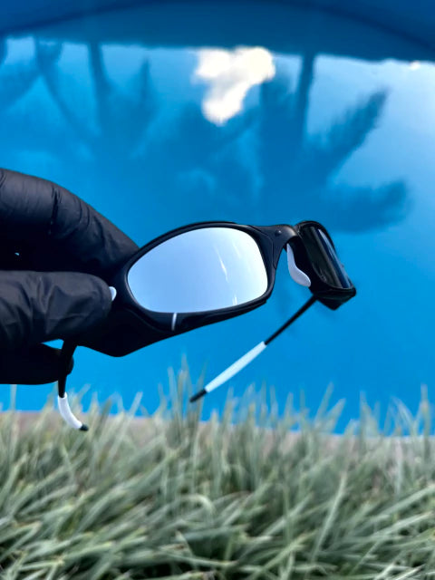 Juliet Carbon - Silver Liquid