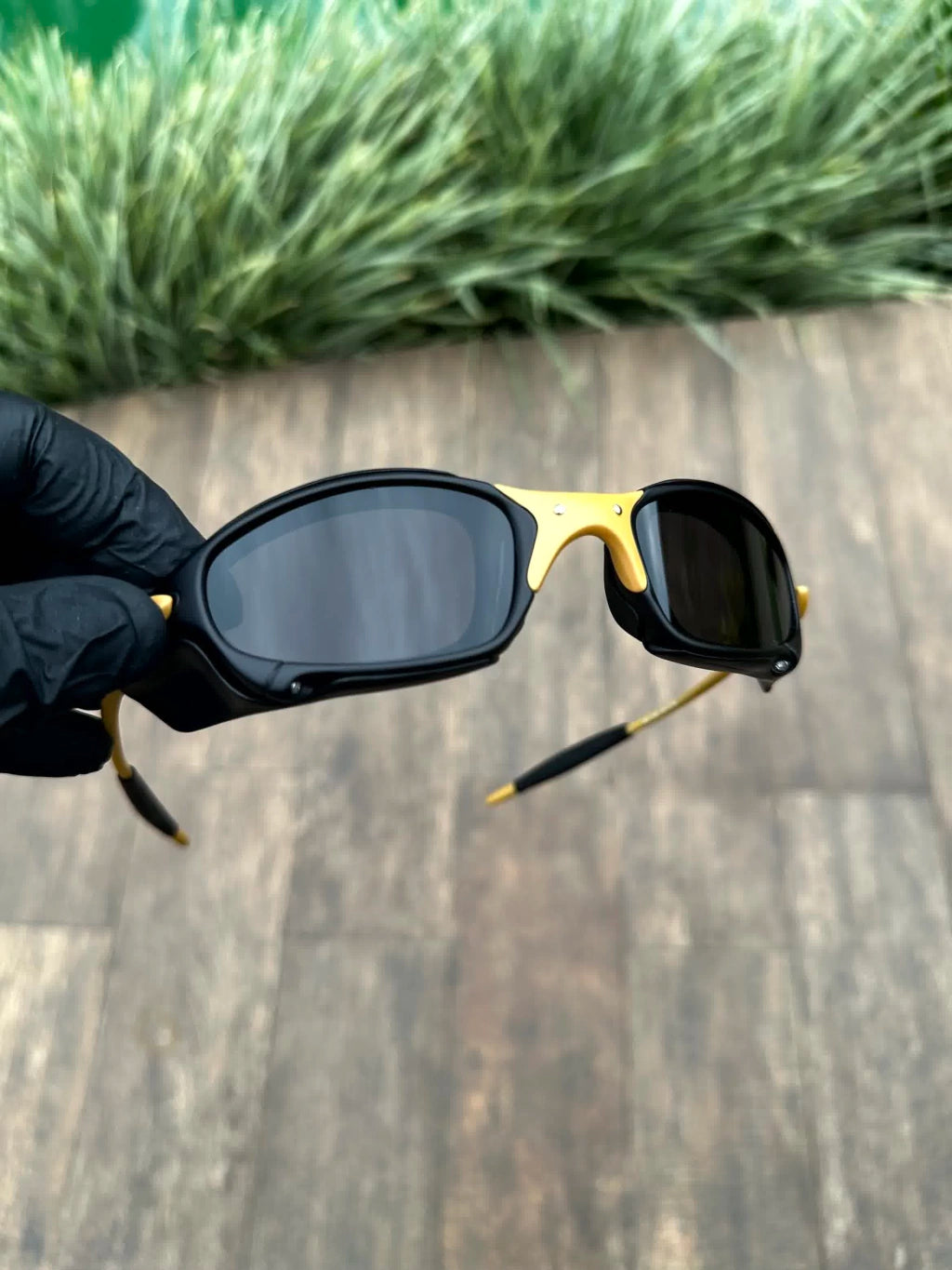 Juliet Corvette - Black + Side Blinder