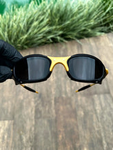 Juliet Corvette - Black + Side Blinder