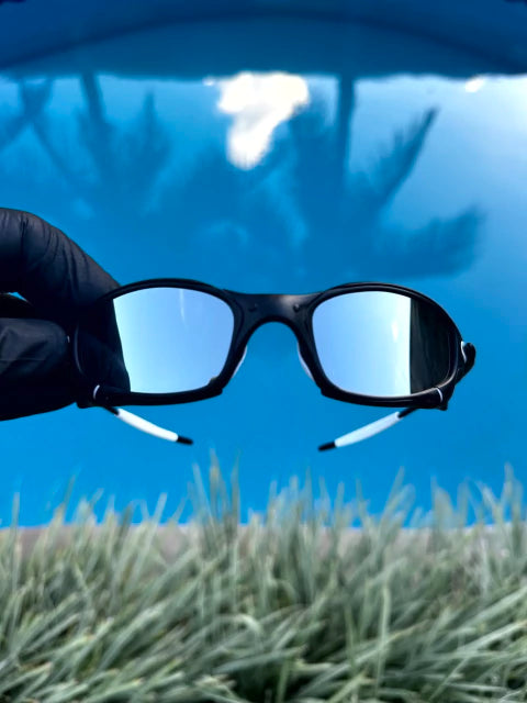 Juliet Carbon - Silver Liquid