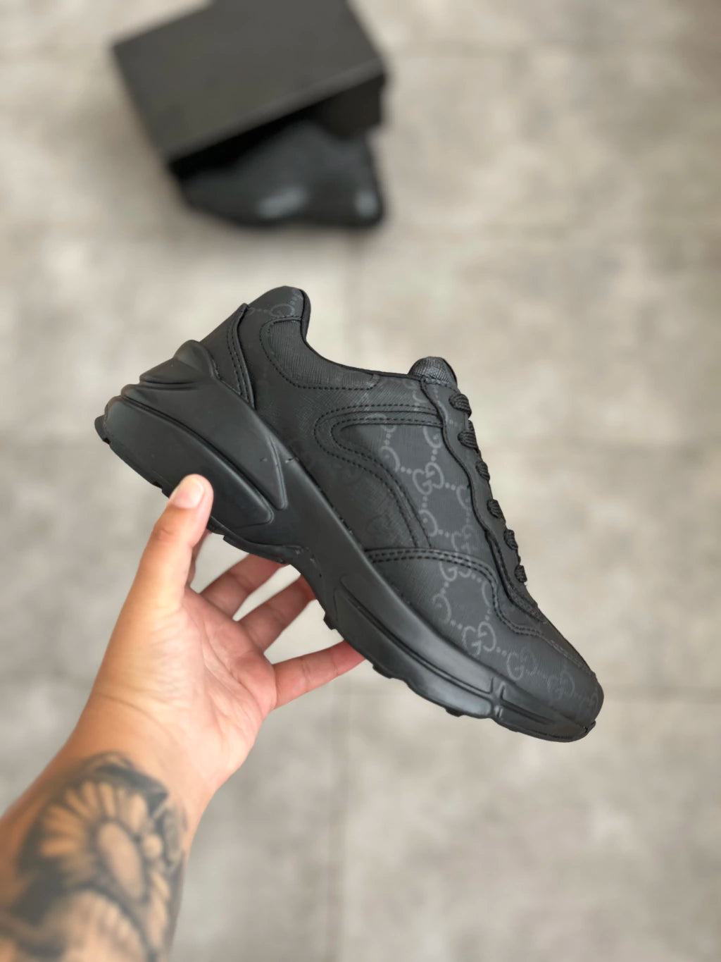 TENIS GUCCI RHYTON PRETO