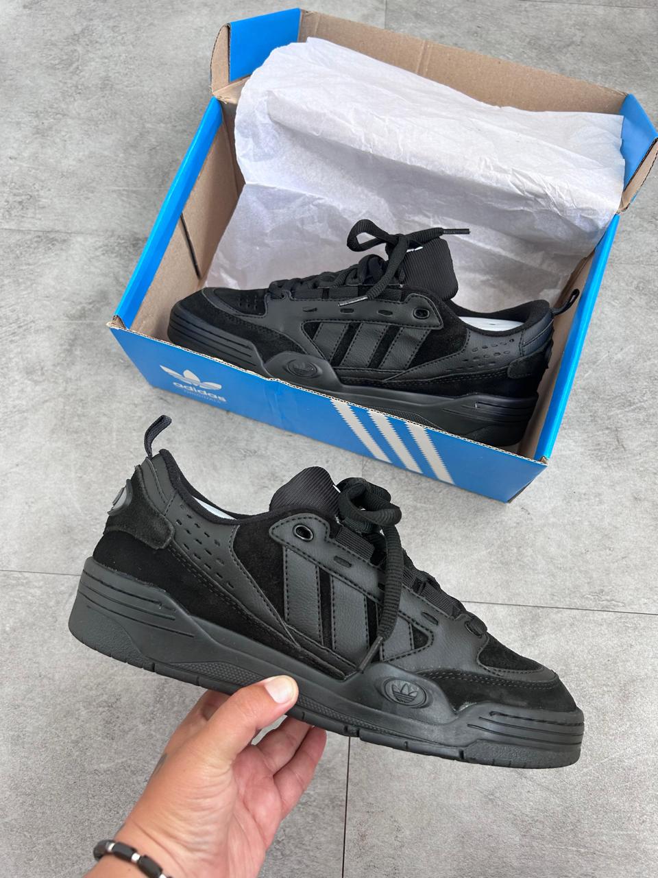 ADIDAS 2000 PRETO