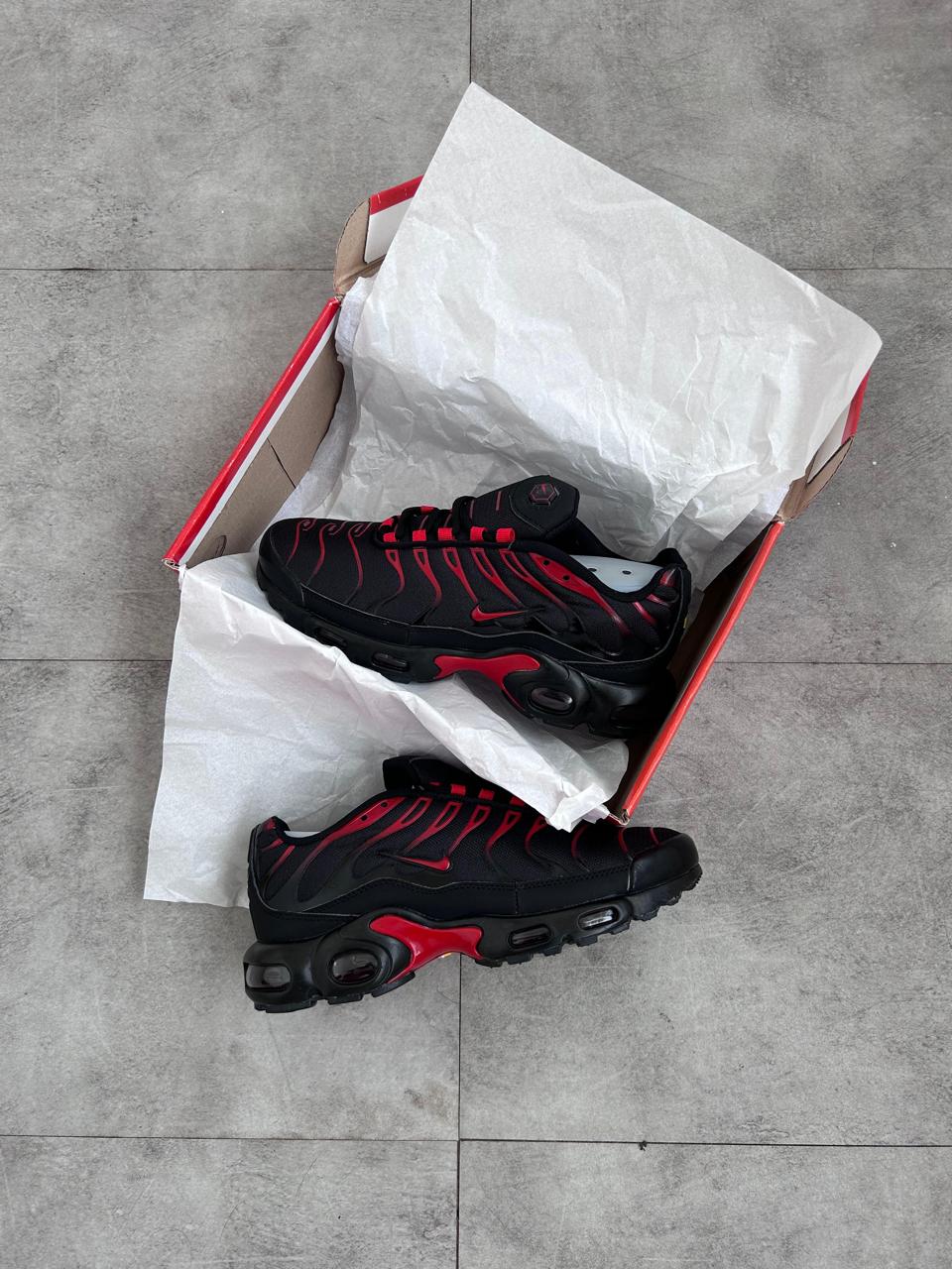 Air Max TN1 Plus Black Red