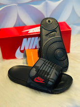 CHINELO NIKE PRETO VERMELHO