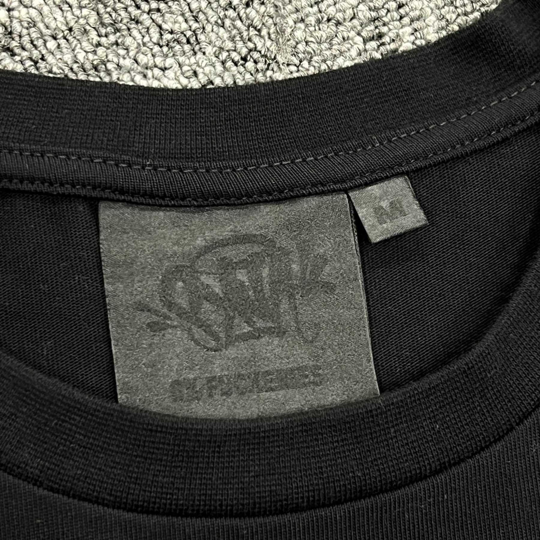 Camiseta Syna World Outline Tee Black