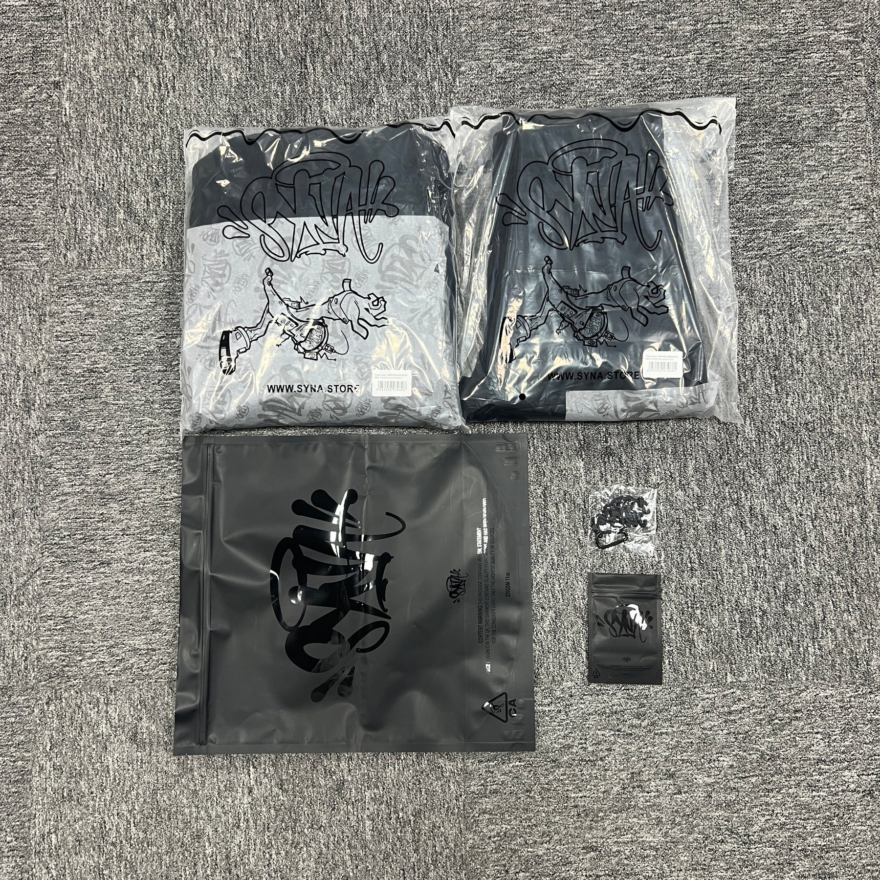 Conjunto Syna World Tarcksuit-Black