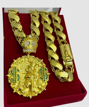 Cordão Corrente Moeda Antiga Tío Patinhas Top Cravejado Dourado