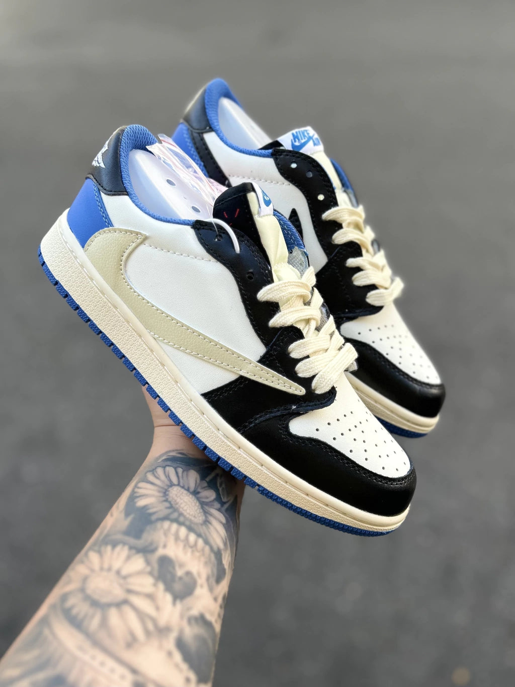 Tênis Travis Scott Azul