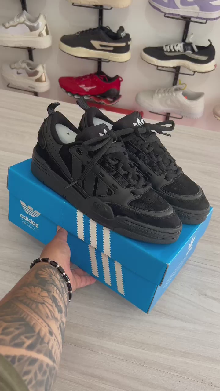 ADIDAS 2000 PRETO