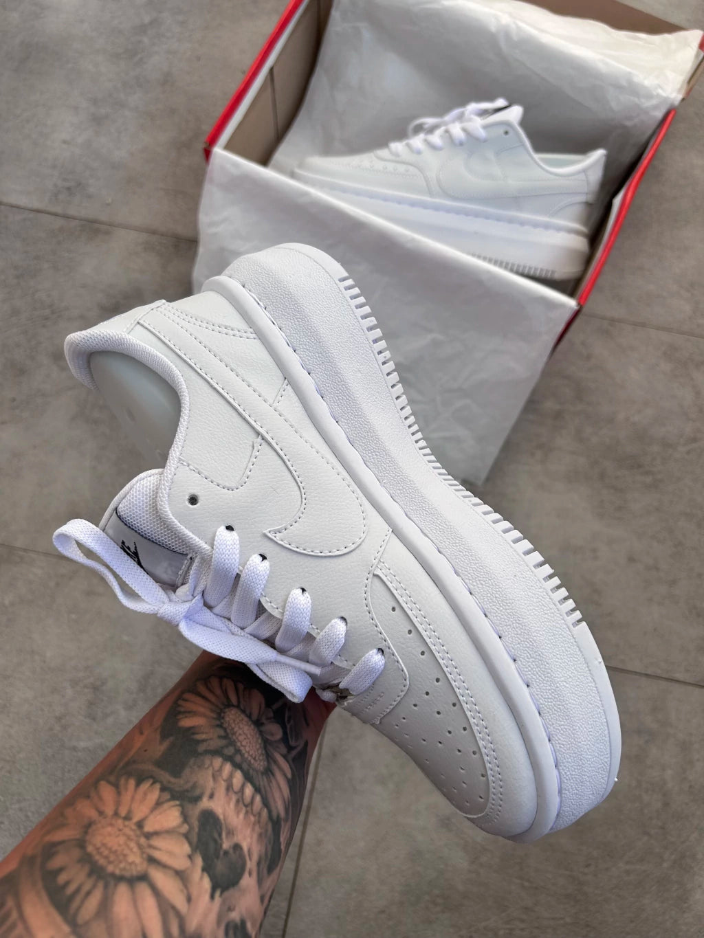 Nike Air Force Court Branco